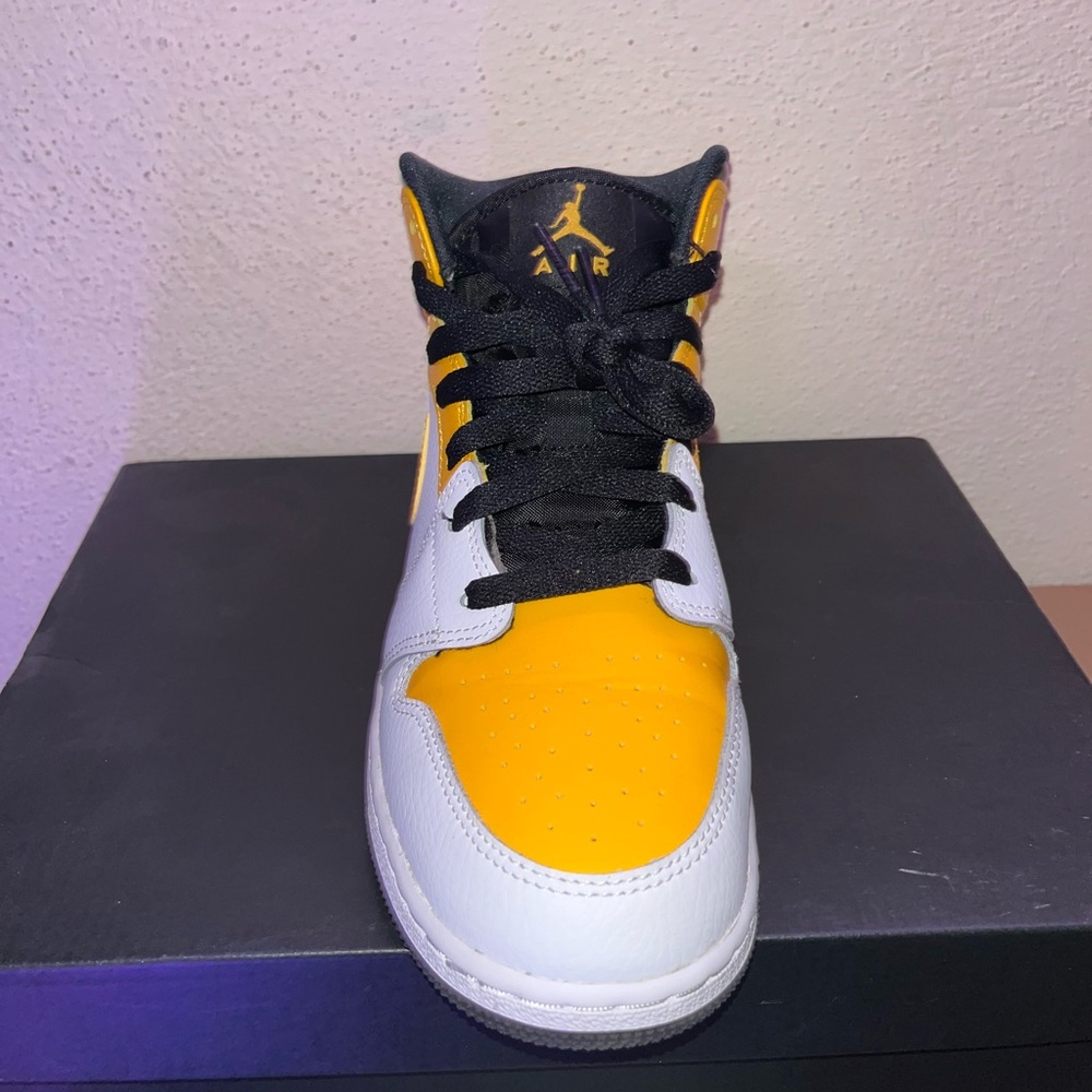Jordan 1 - Picture 2 of 3